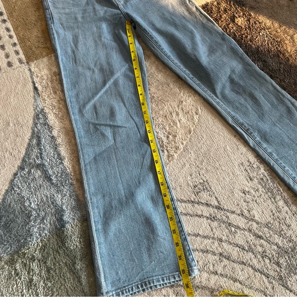 J Brand Selena Mid Rise Crop Boot Cut Jeans - Picture 8 of 14
